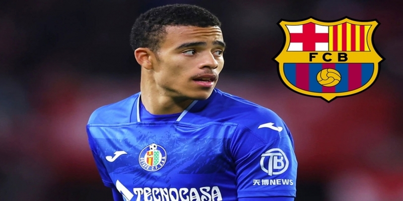 Barcelona chốt giá mua Mason Greenwood.